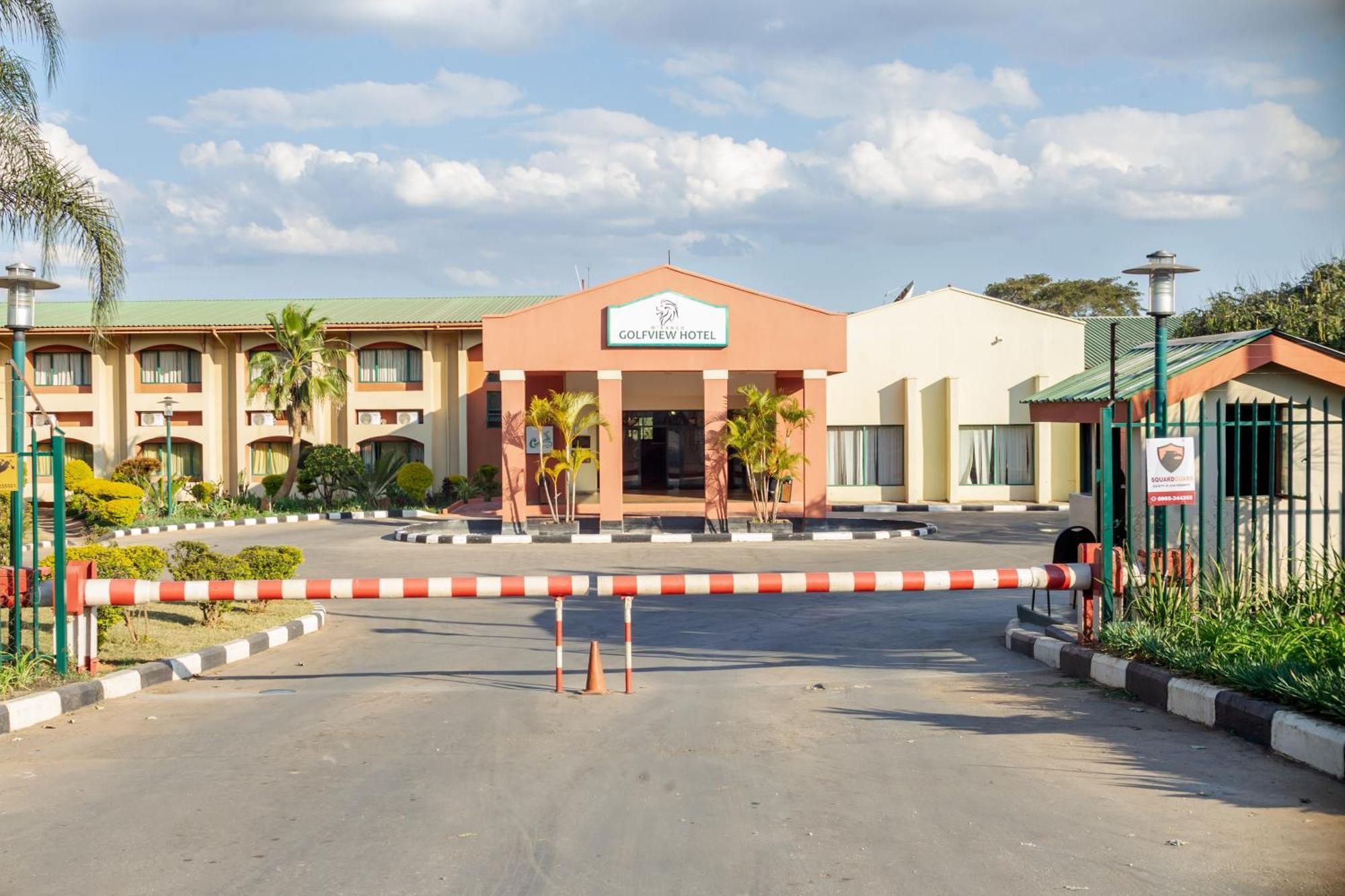 M'Kango Golfview Hotel Lusaka Ngoại thất bức ảnh