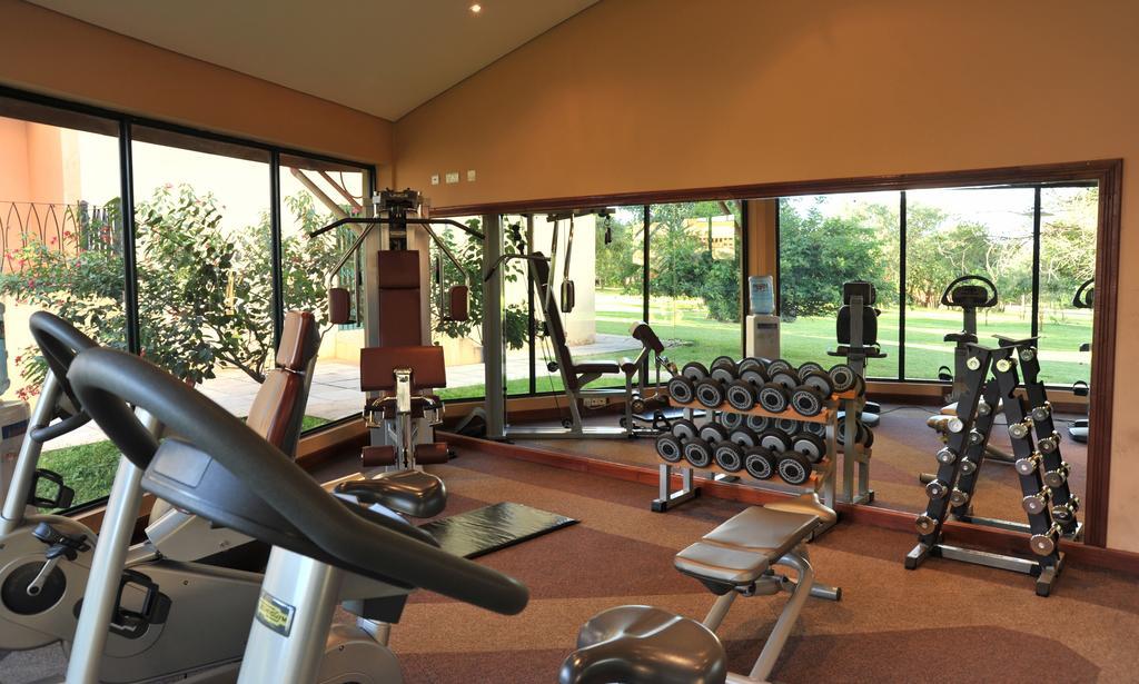 M'Kango Golfview Hotel Lusaka Ngoại thất bức ảnh