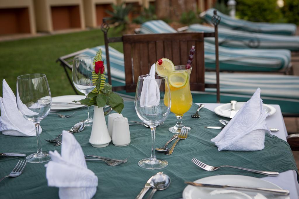 M'Kango Golfview Hotel Lusaka Ngoại thất bức ảnh