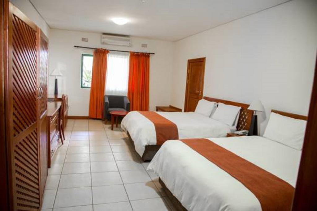 M'Kango Golfview Hotel Lusaka Ngoại thất bức ảnh