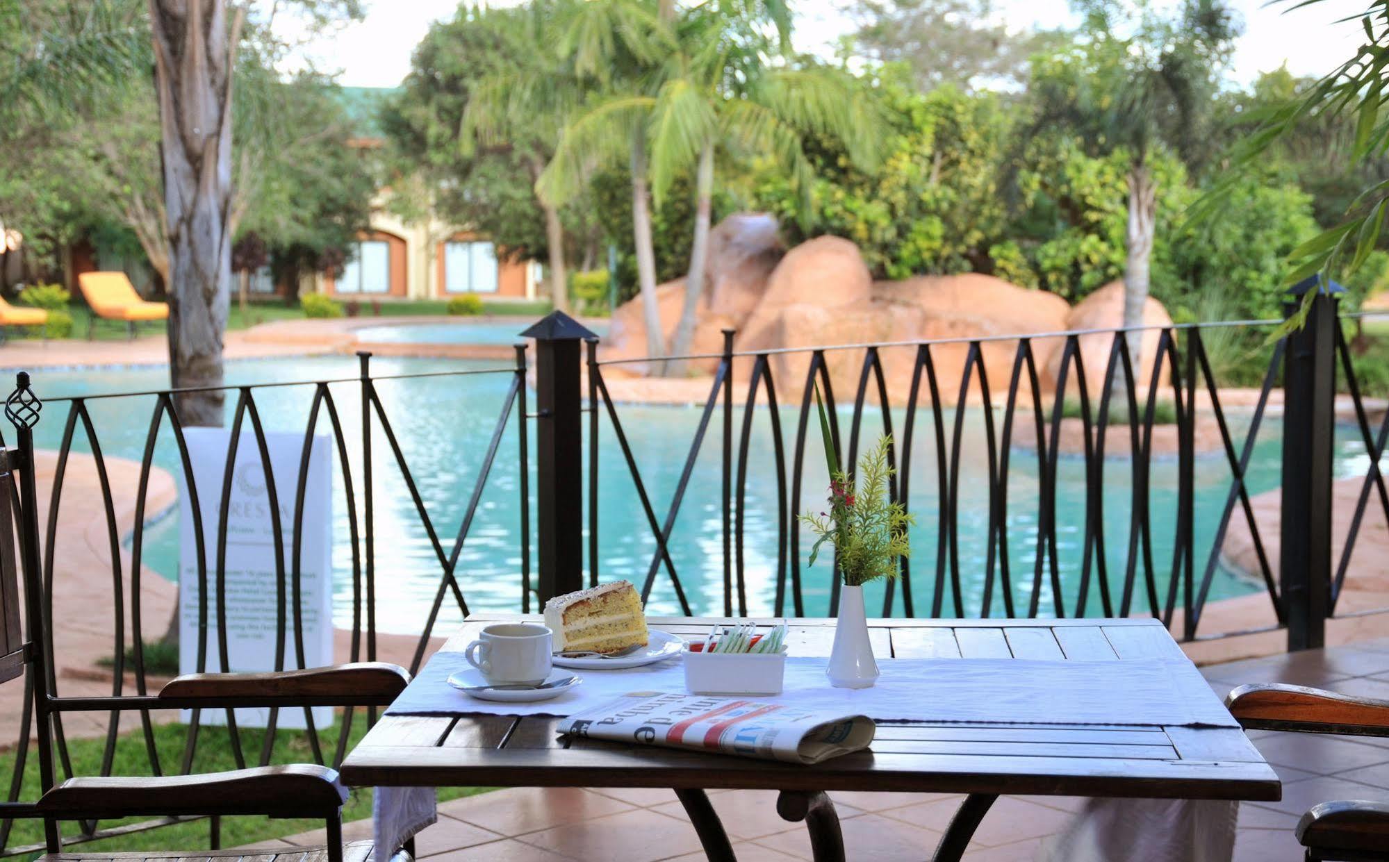 M'Kango Golfview Hotel Lusaka Ngoại thất bức ảnh