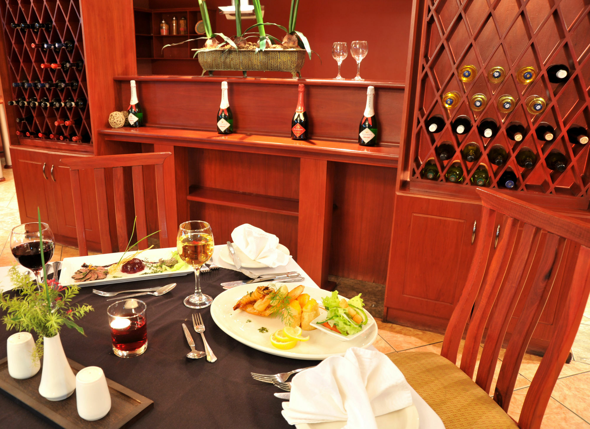 M'Kango Golfview Hotel Lusaka Ngoại thất bức ảnh